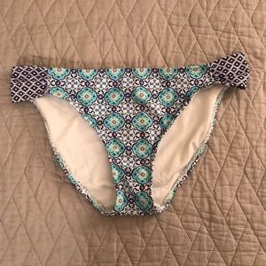 NWOT pattern bikini bottom